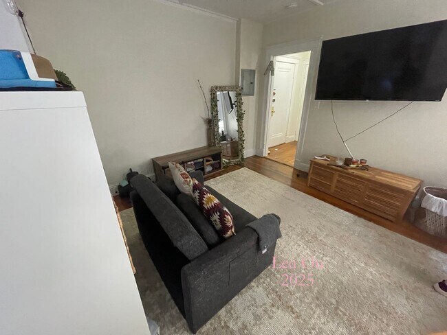 Foto del edificio - NO BROKER FEE! Available 9/1 Studio W/Alco...