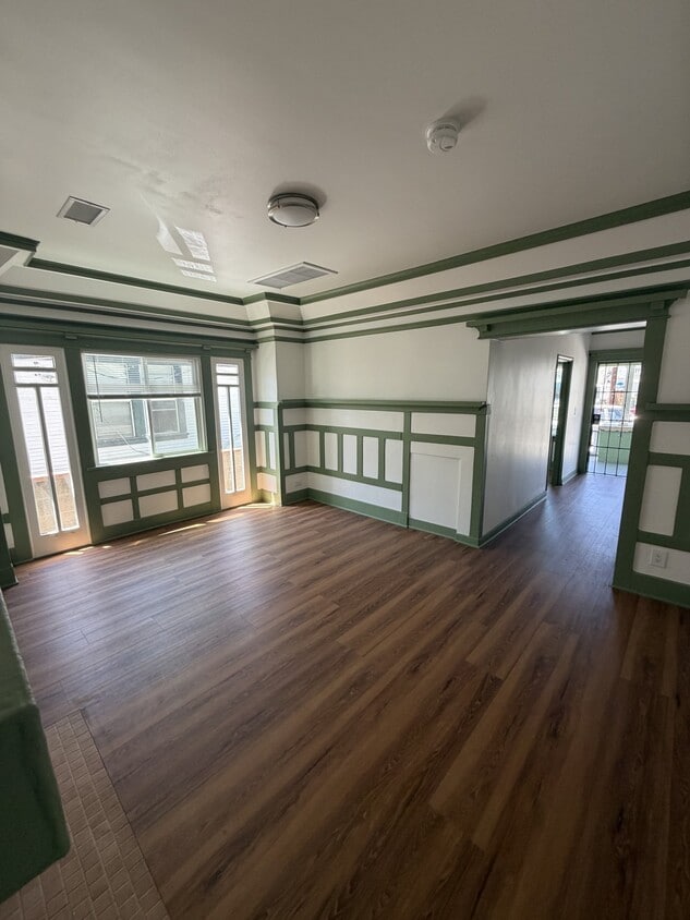 Photo - 324 W 55th St (Los Angeles, CA)