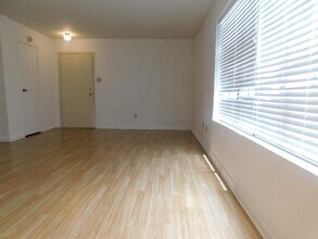 Building Photo - 12660 Ashford Point Dr