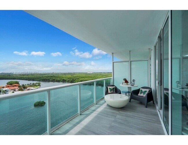 Foto del edificio - 400 Sunny Isles Blvd