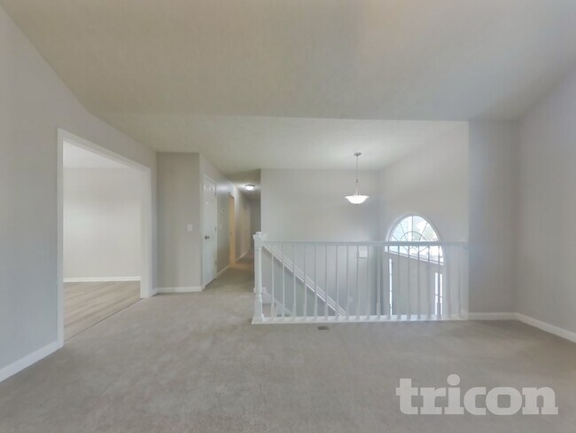 Foto del edificio - 217 White Pine Ln