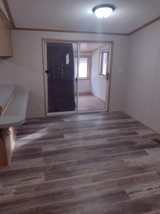 Foto del edificio - 50280 Harmony St