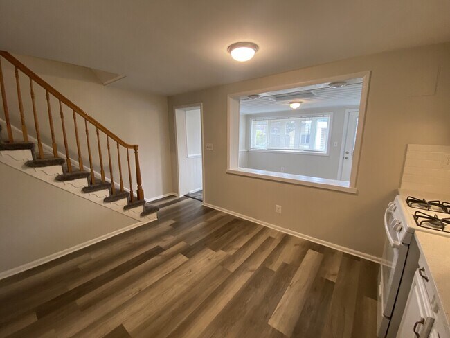 Building Photo - 7867 St Claire Ln