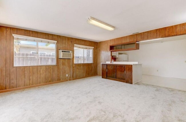 Building Photo - Spacious Home in Quiet Mira Mesa Neighborhood
