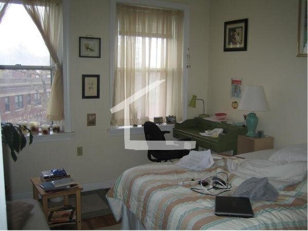 Foto del edificio - 164 Strathmore Rd