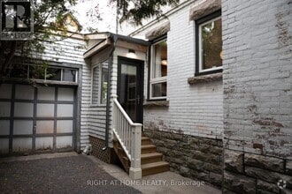 Building Photo - 479 Rue Wilbrod St