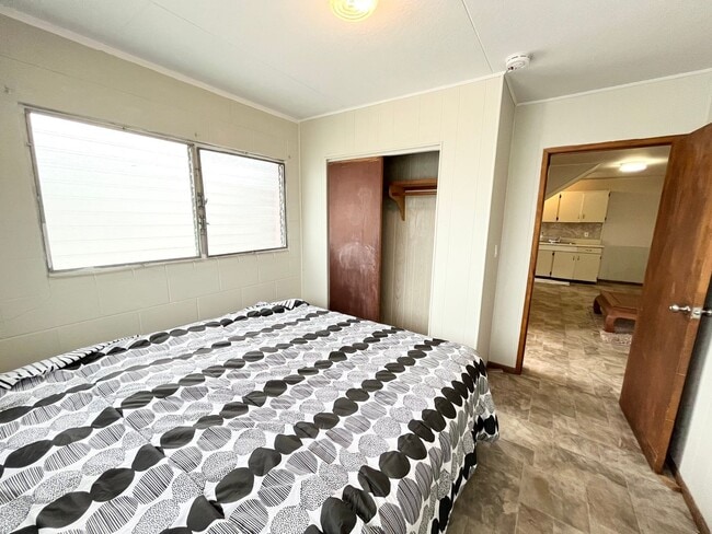 Photo - 2429 N School St Apartment