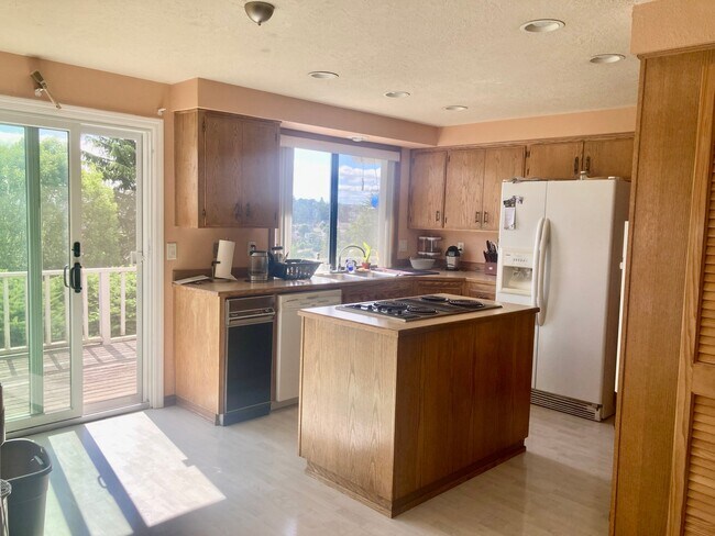 Foto del edificio - 3444 Glen Creek Rd NW