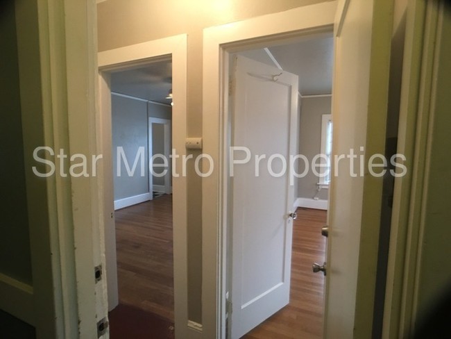 Foto del edificio - 2136 SE Ankeny St