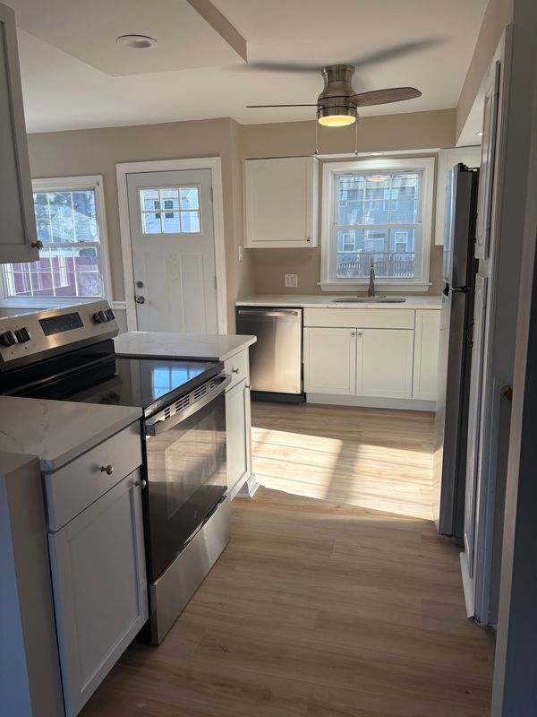 Foto del edificio - 8 Lynch Farm Dr