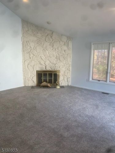 Building Photo - 63 Stonegate Dr