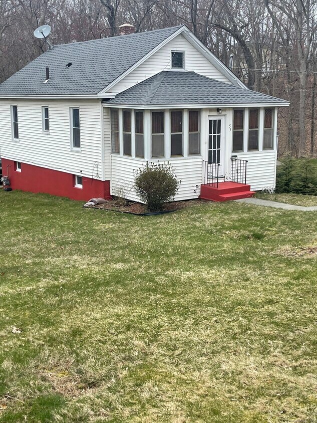 Primary Photo - 53 Hemlock St
