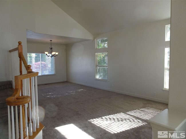 Building Photo - 7021 Heatherwood Dr