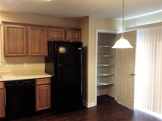 Foto del edificio - 1207 Meadowood Dr