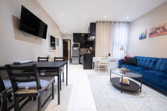 Foto del edificio - 5 W 101st St