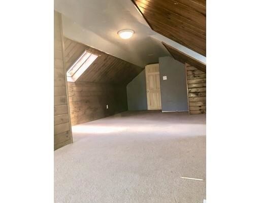 Building Photo - 96 Calmar St