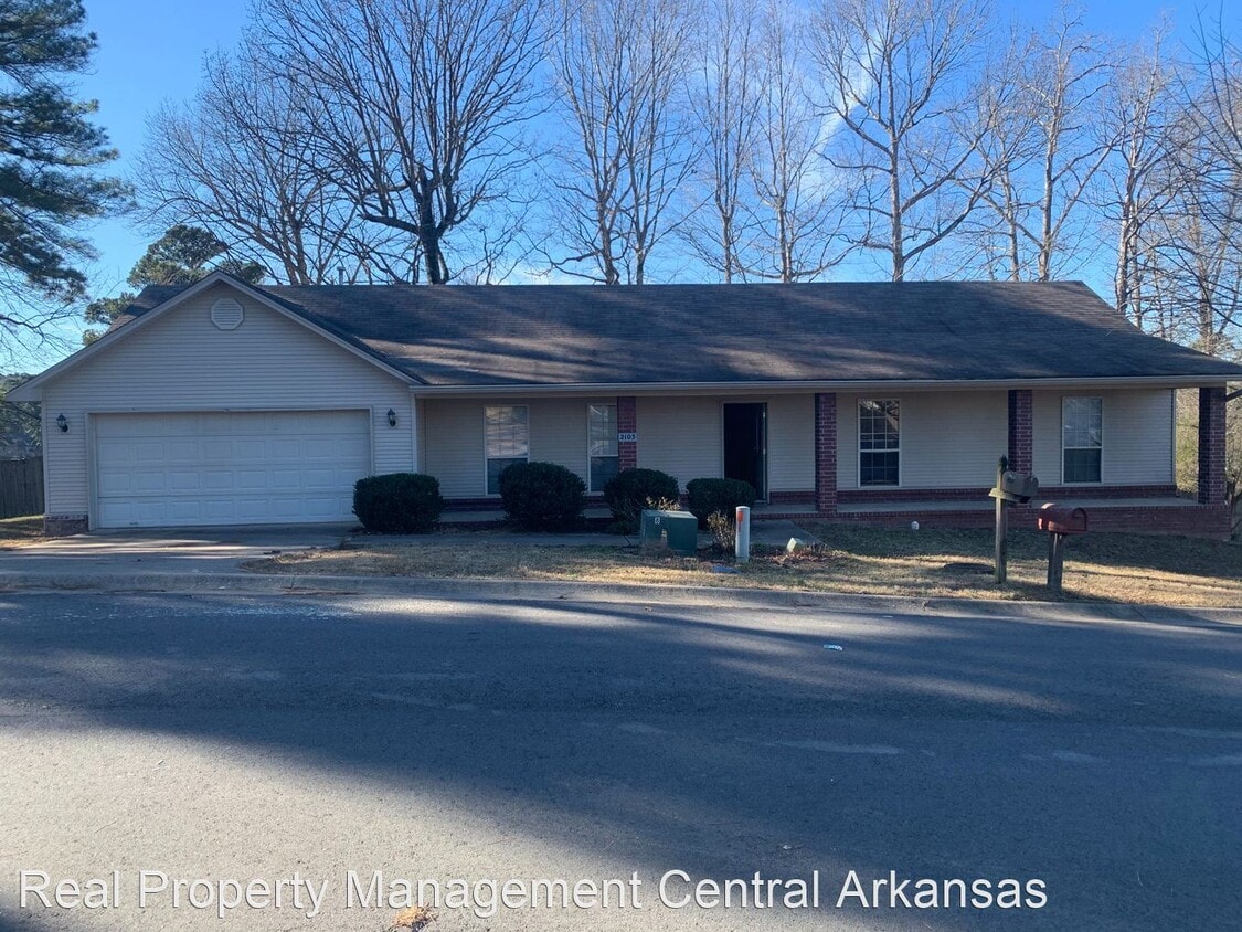 3 br, 2 bath House 2103 Cedar Ridge Drive House Rental in Benton