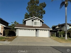 Building Photo - 2705 Applewood Dr