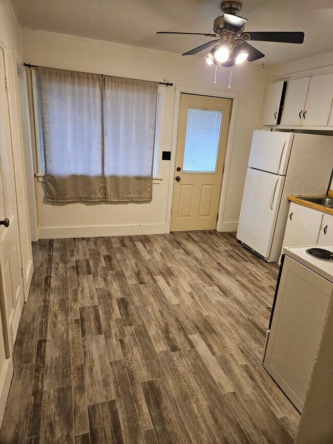 Foto del edificio - 1519 Avon St