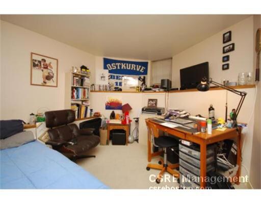Foto del edificio - 43 Symphony Rd