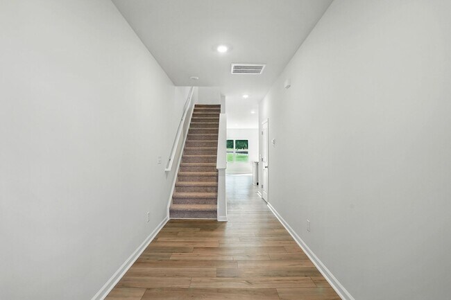 Foto del edificio - Available Now | Brand New 3 Bedroom Townhouse for Rent in Raleigh NC | FIRST MONTH'S RENT WAIVED!