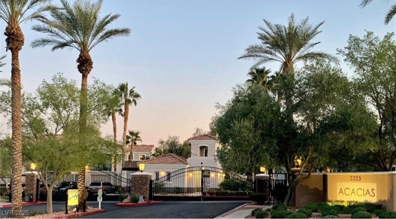 Foto principal - 2325 Windmill Pkwy