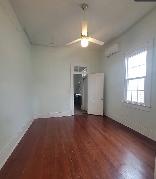 Building Photo - 428 Elmira Ave