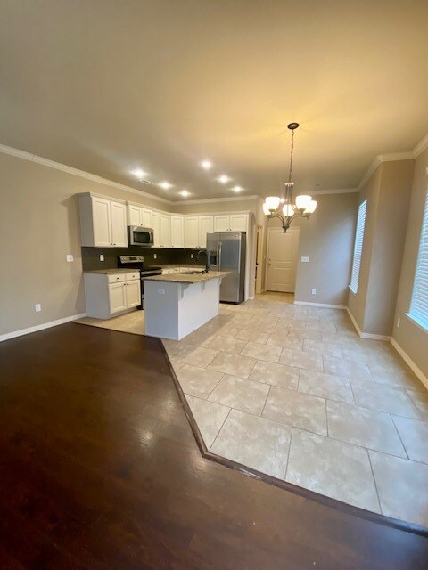 Foto del edificio - 1049 N Leverett Ave