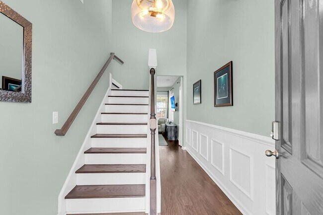 Foto del edificio - 534 Alderly Dr