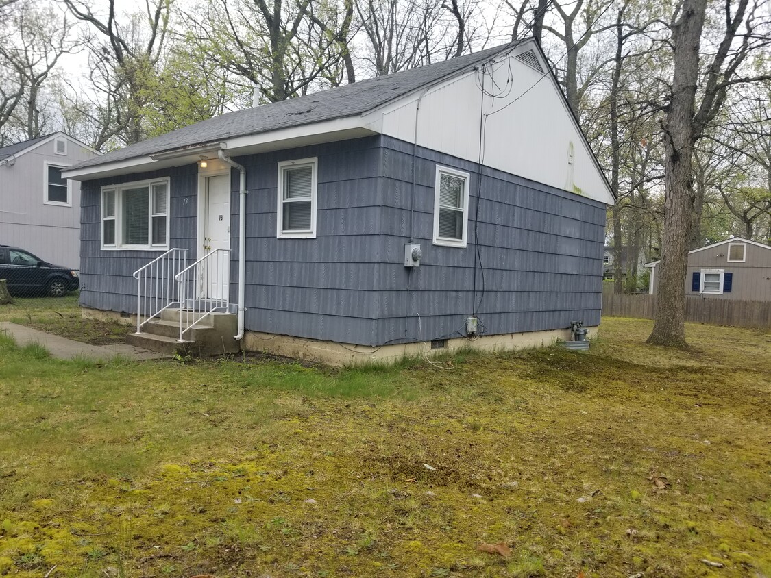 Nice, neat cozy little home - 73 Poppy St