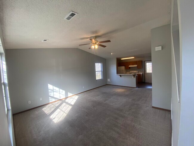 Building Photo - 5805 E Limoges Dr