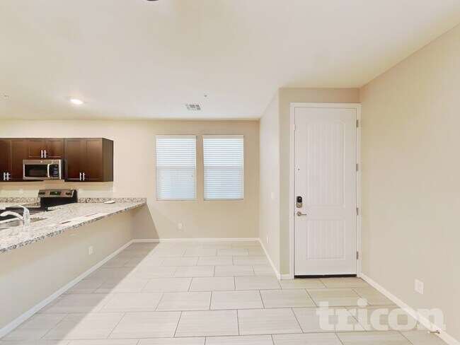 Foto del edificio - 12574 W Gentle Rain Rd