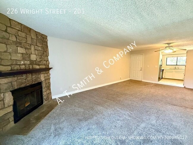 Building Photo - 226 Wright St