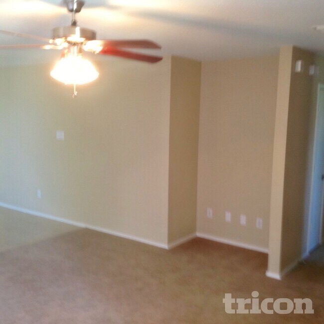 Foto del edificio - 1412 Royal Meadows Tr