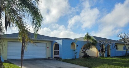 Building Photo - 1205 SE 10th Ave