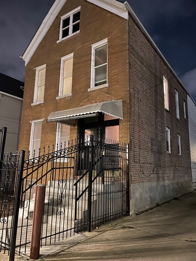 Building Front - 4716 S Rockwell St