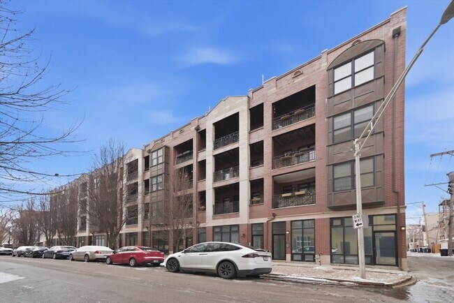 Building Photo - 2114 W Rice St