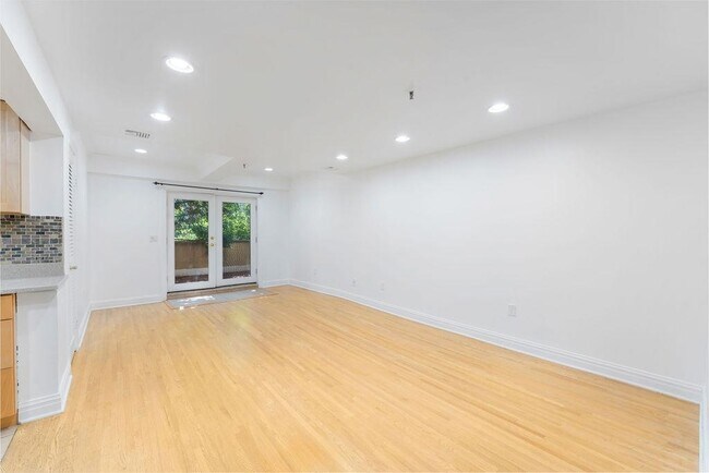 Foto del edificio - 135 Garden St