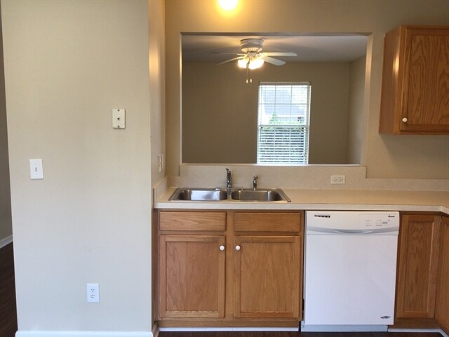 Foto del edificio - 1504 Linden Lane