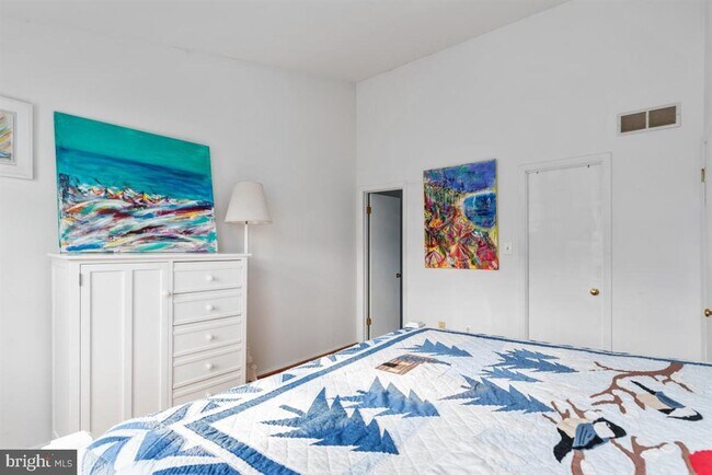 Foto del edificio - 8222 Tall Trees Ct