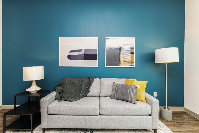 Foto del edificio - 9830 W Tropicana Ave