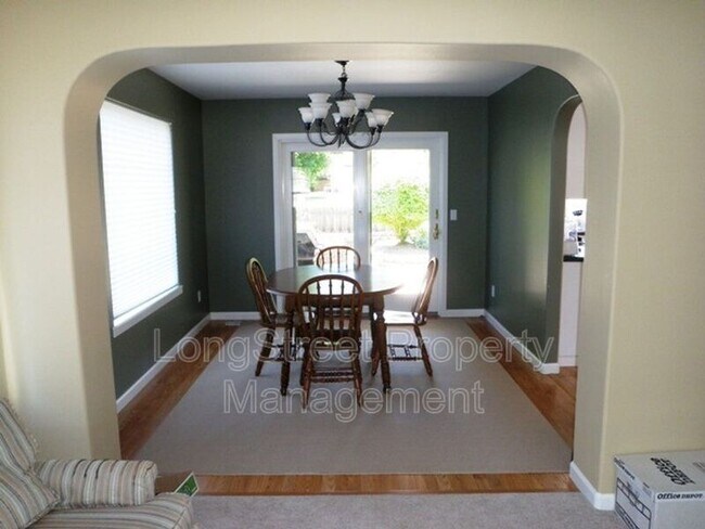 Foto del edificio - 1657 SW Country Club Pl