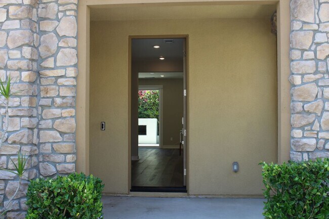 Foto del edificio - 6643 Encelia Pl