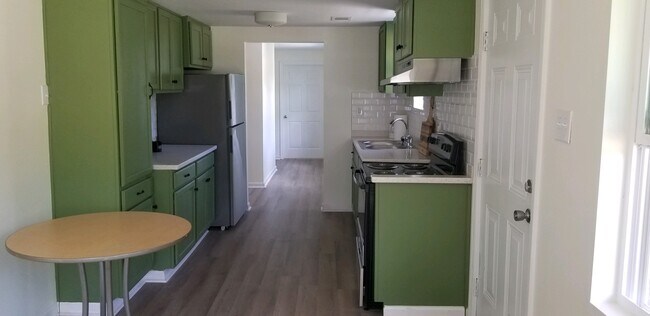 Foto del edificio - 236 Westfield Rd