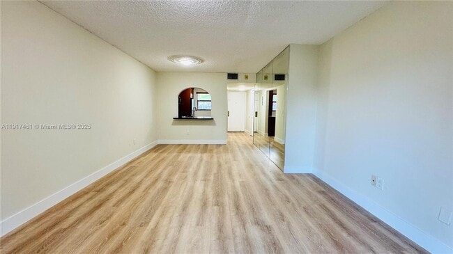 Foto del edificio - 14847 SW 104th St