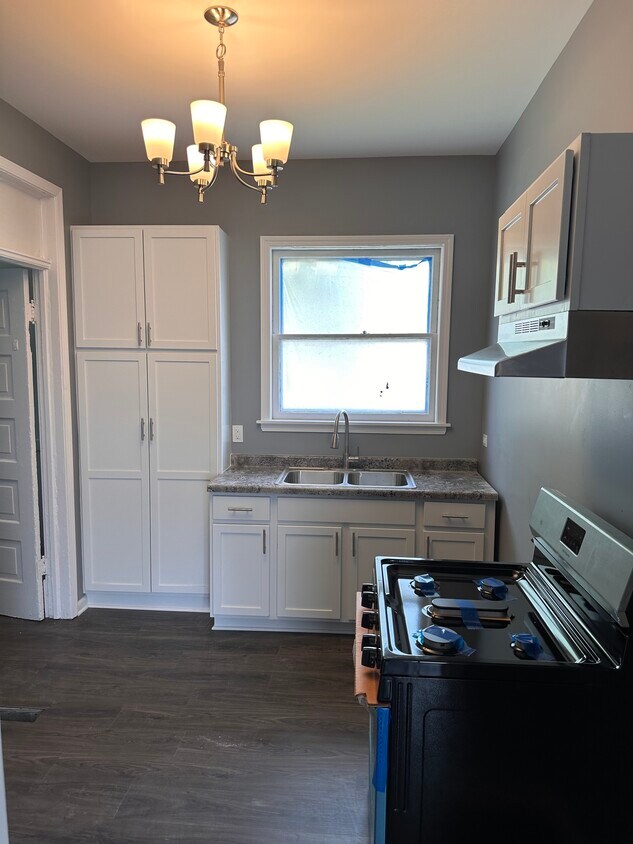 Foto principal - 326-334 Raymond St
