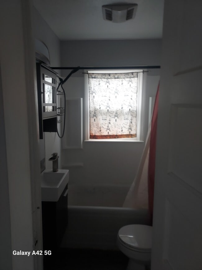 Foto del edificio - 735 W Bridger St