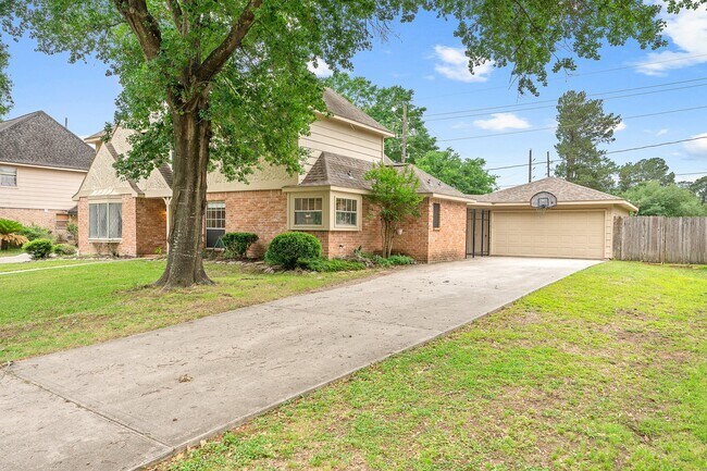 Foto del edificio - 18107 Shadow Valley Dr