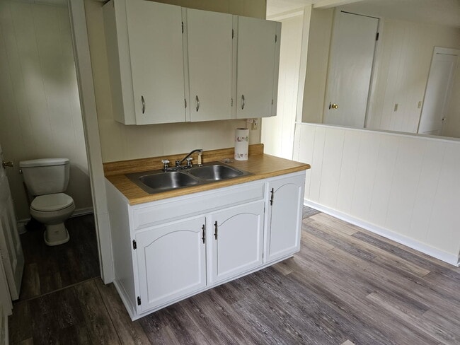 Kitchen - 9 Grant St