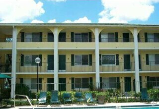 Building Photo - 103 Oyster Bay Cir